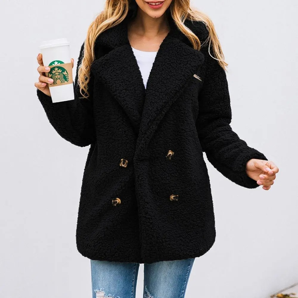 Delia | Chic and relaxed winter garment