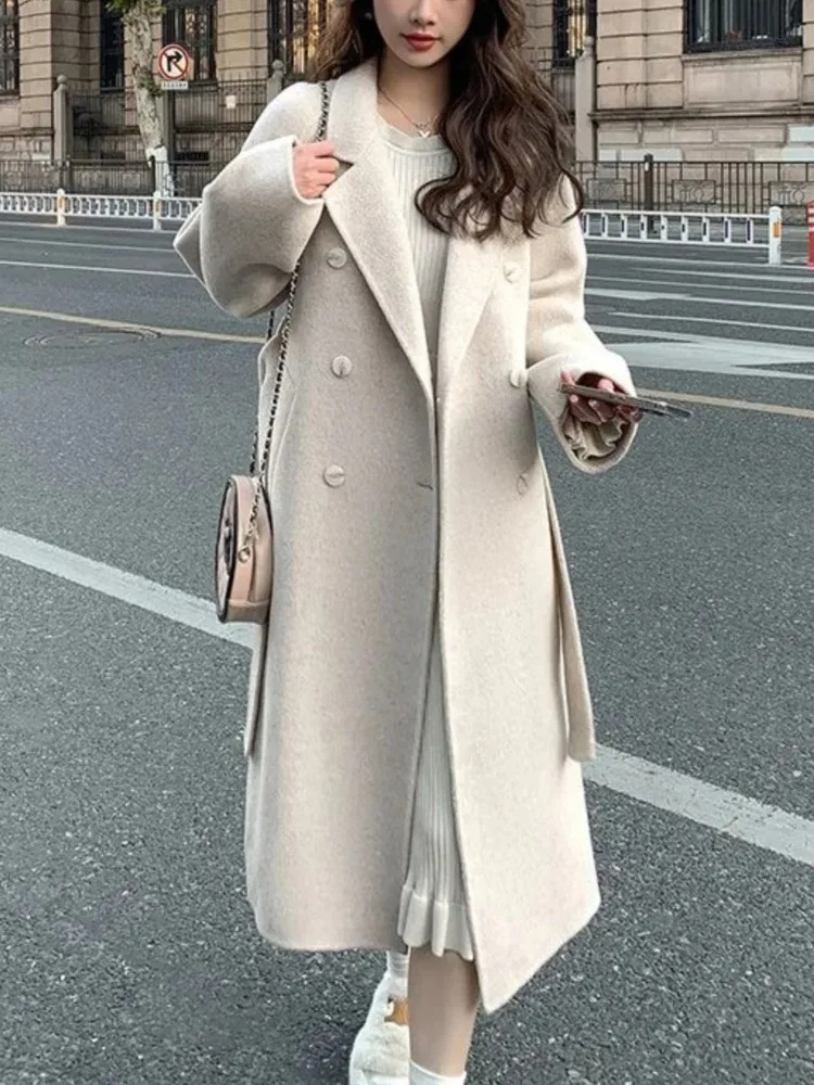 Liliana | Elegant and versatile winter garment
