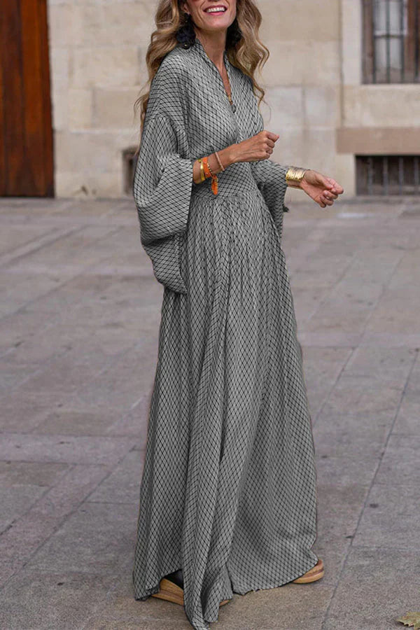 Mercedes® | Women's geometric long-sleeved dress
