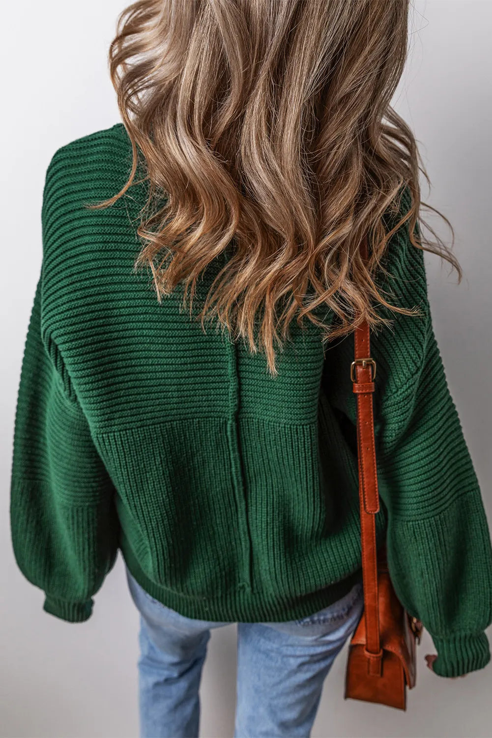 Monica | Round neck sweater with low shoulders