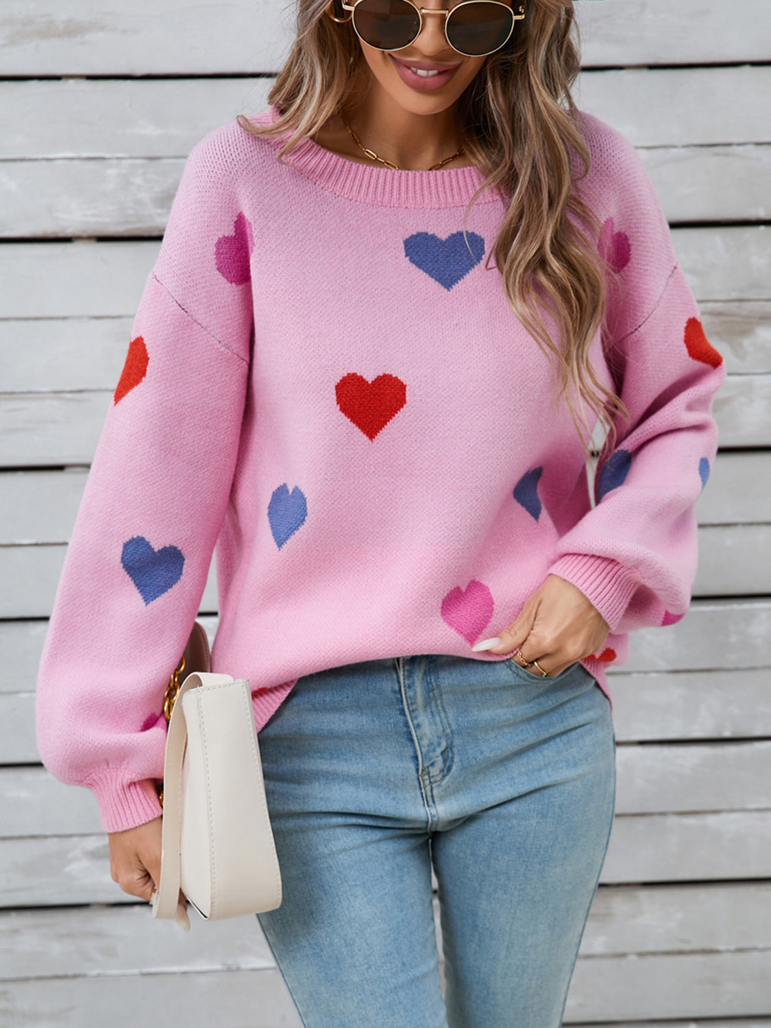 Ulla | Heart-shaped, long-sleeved crew neck sweater