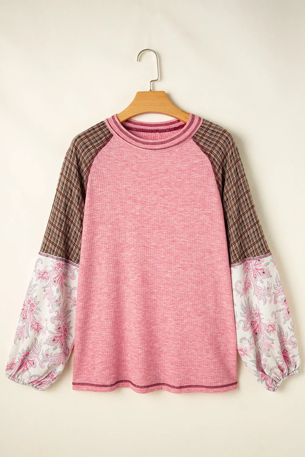 Maria | Long-sleeved top with a round neckline and contrast stitching