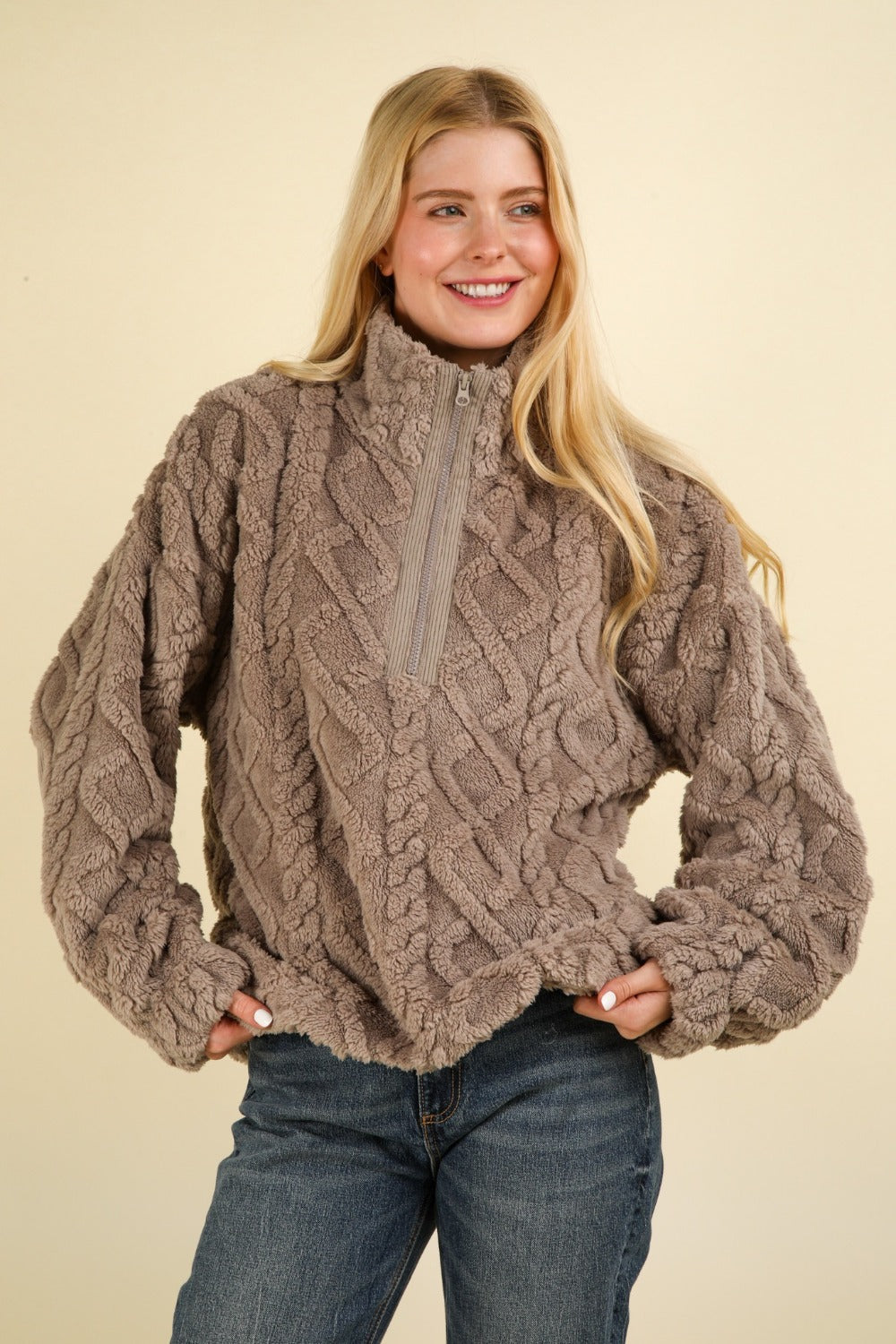Lucía | Fluffy cable knit fleece half zip sweatshirt
