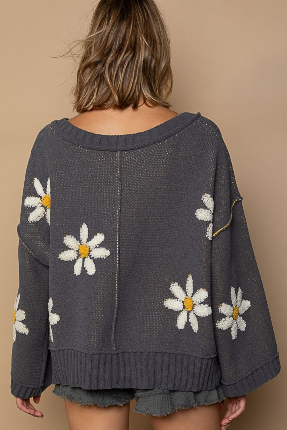 Doris | Floral chenille V-neck sweater