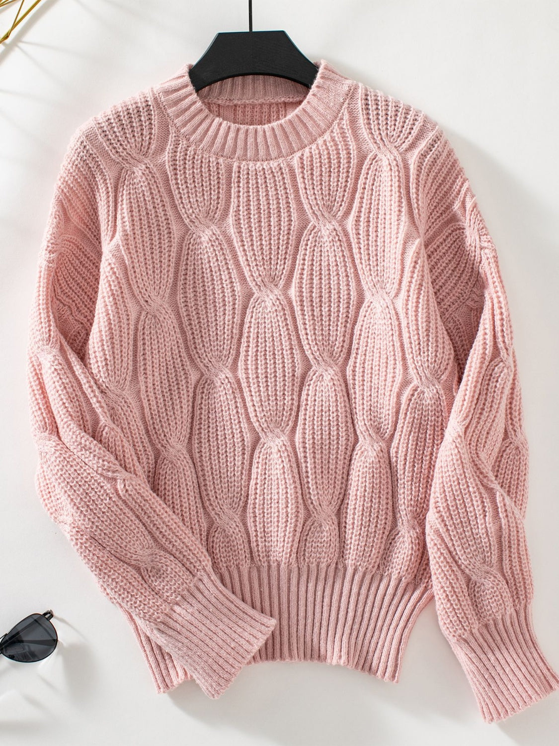 Delfina | Round neck sweater with low shoulders