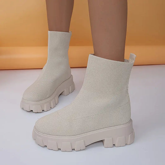 Reina | Custom-made, supportive orthopedic boots