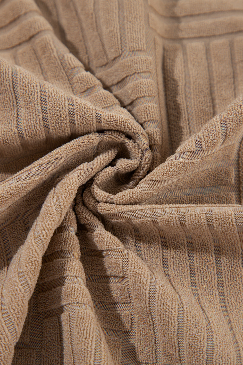 Fatima® | Fashionable and minimalist winter garment