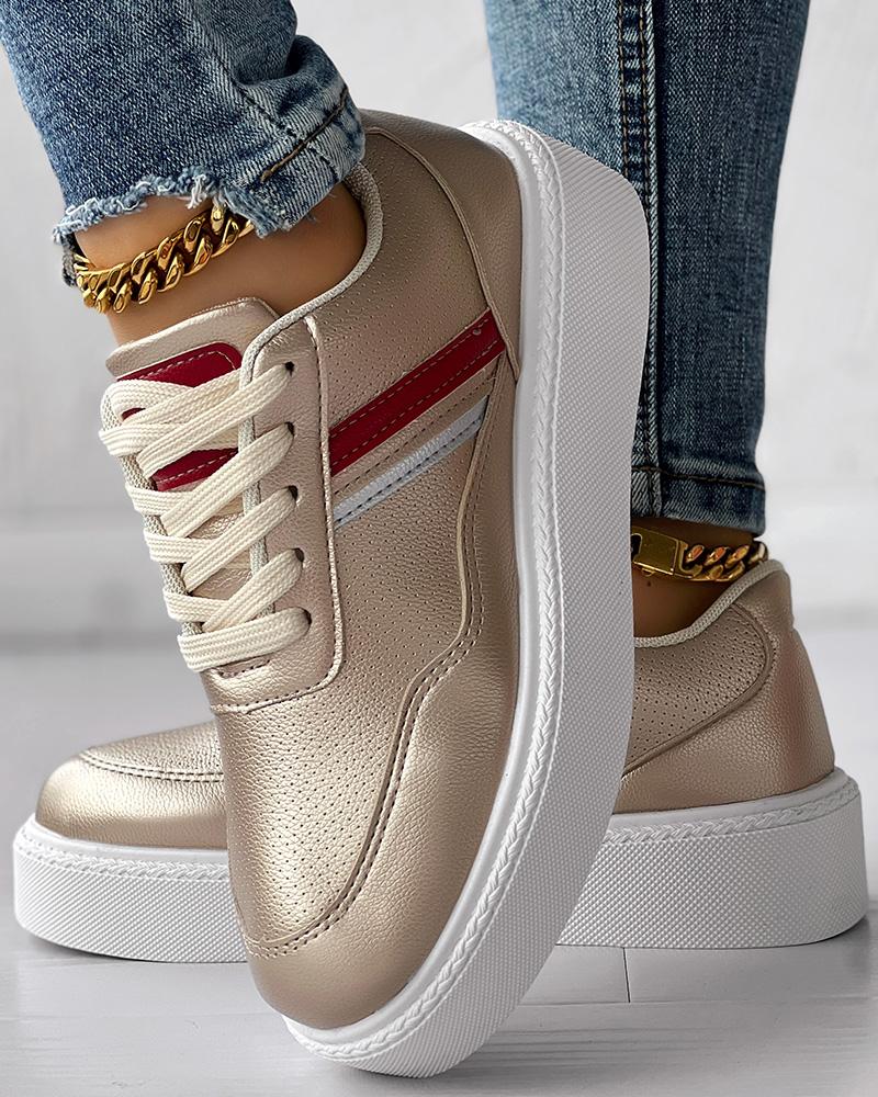 Yara | Elegant and detailed supportive sneakers