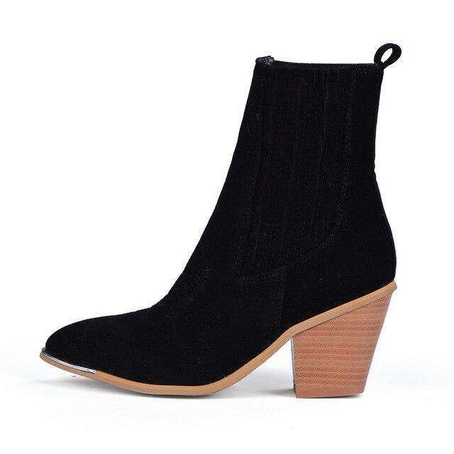 Yasmina | Comfortable and durable orthopedic boots