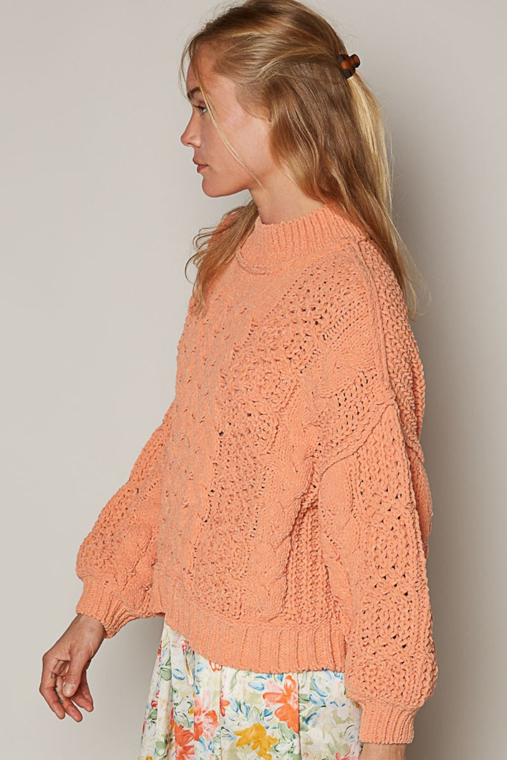 Theresa | Sweater with stand-up collar and cable knit