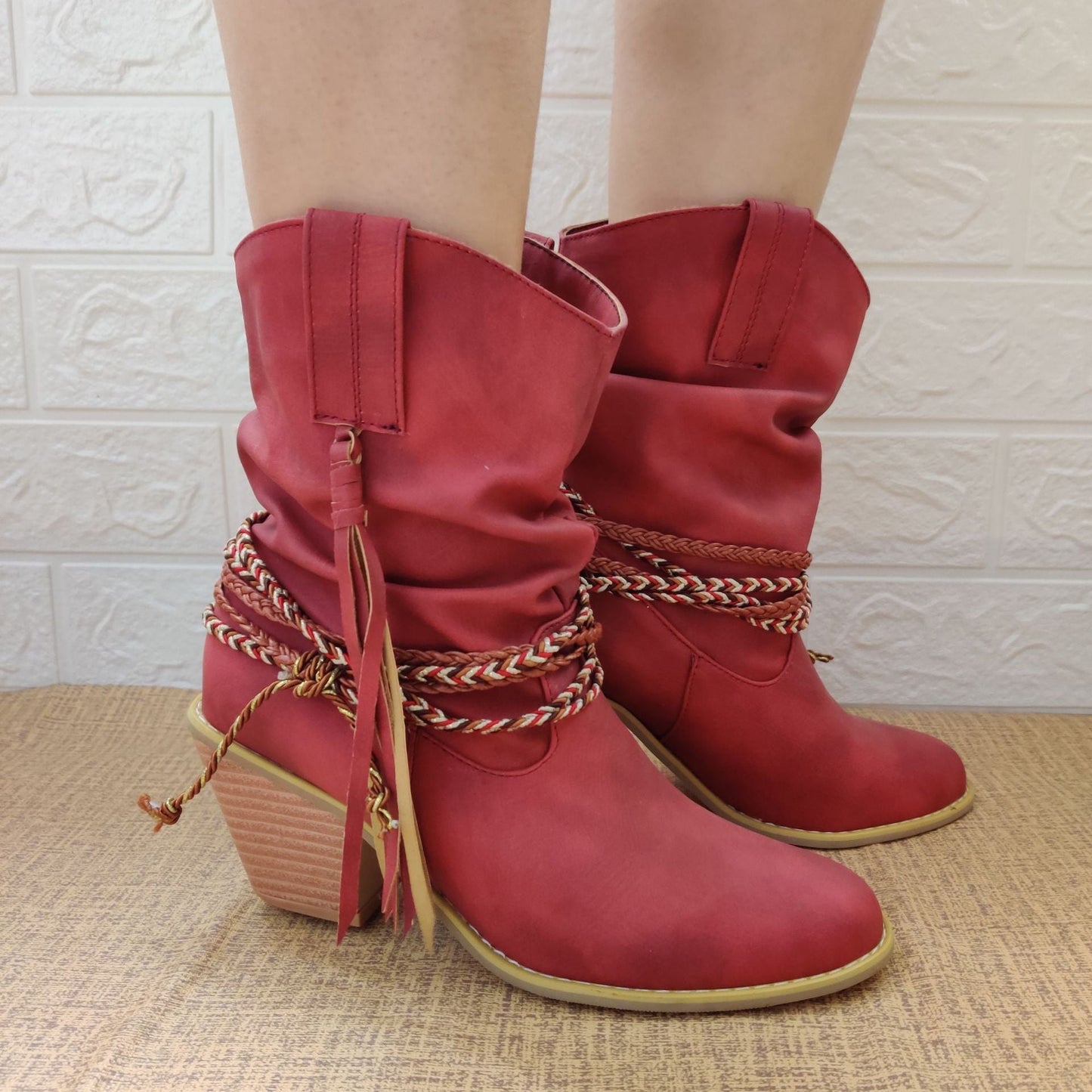 Alma | Sleek and supportive orthopedic boots