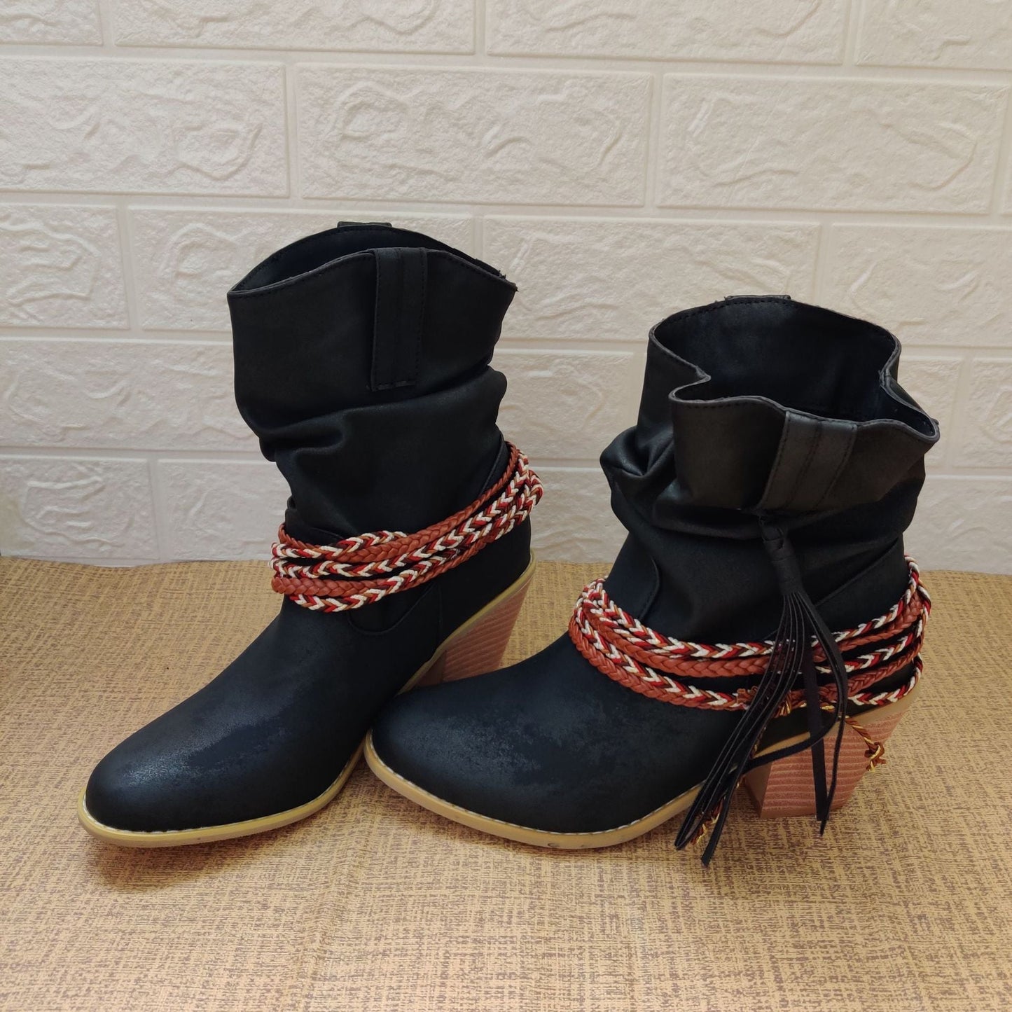 Alma | Sleek and supportive orthopedic boots