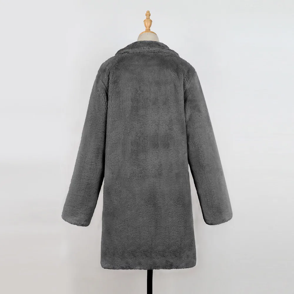 Nina | Fashionable and minimalist winter garment