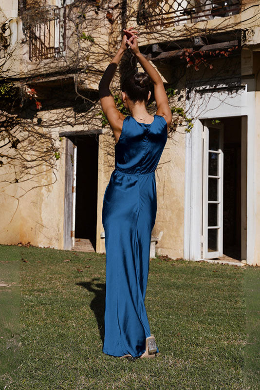 Vanesa® | Deep V-Neck Sleeveless Backless Dress