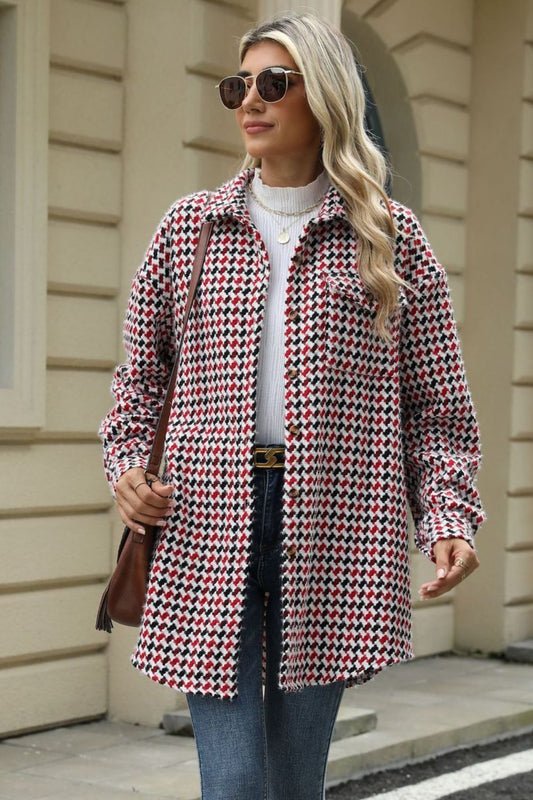 Anika | Houndstooth coat with buttons and dropped shoulders