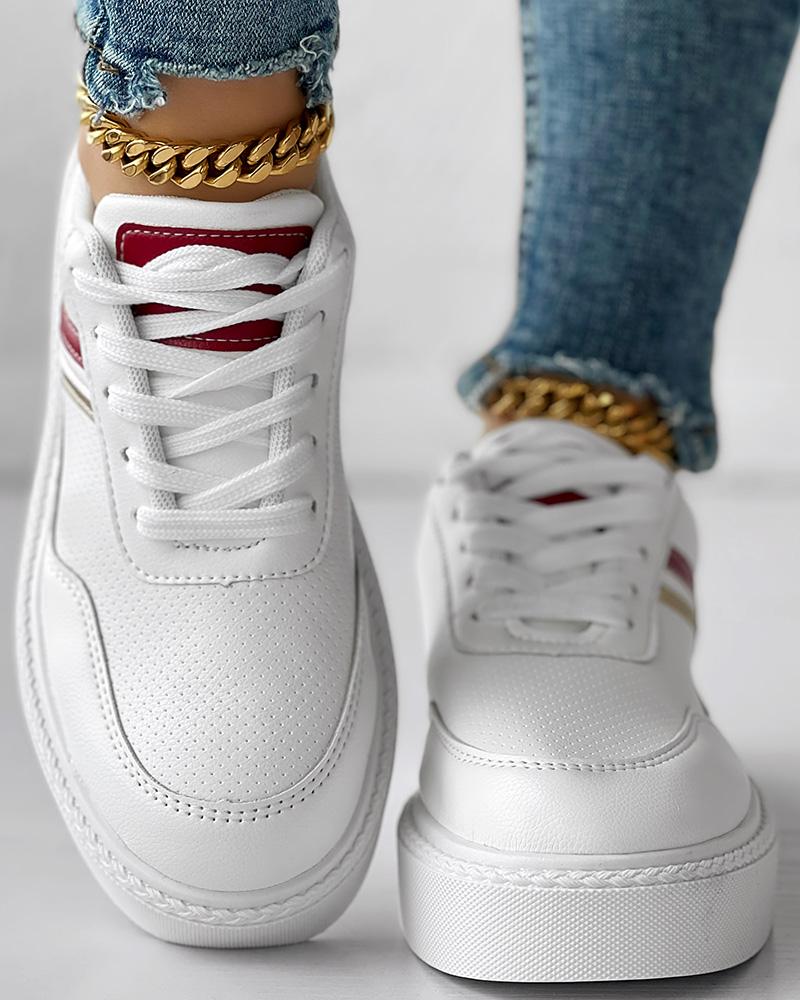 Yara | Elegant and detailed supportive sneakers