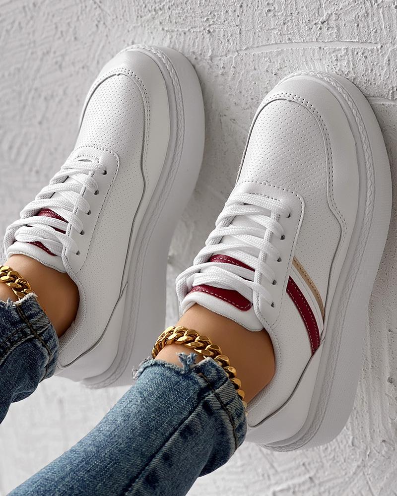 Yara | Elegant and detailed supportive sneakers