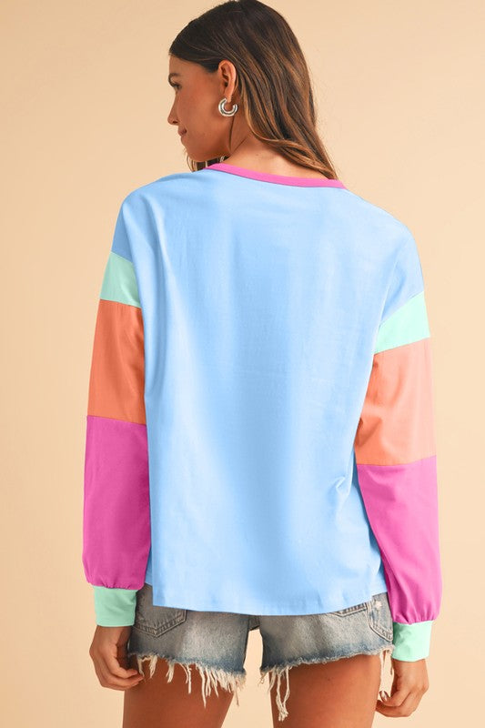 Adriana | Loose fit top with color block sleeves