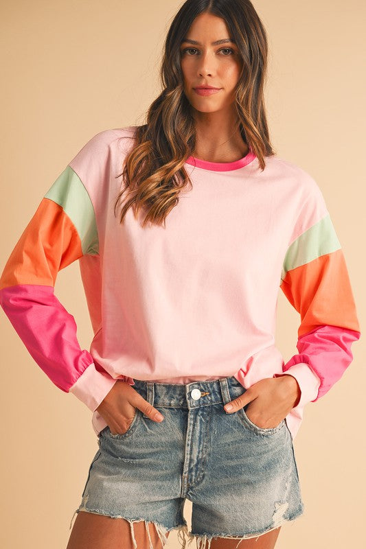 Adriana | Loose fit top with color block sleeves