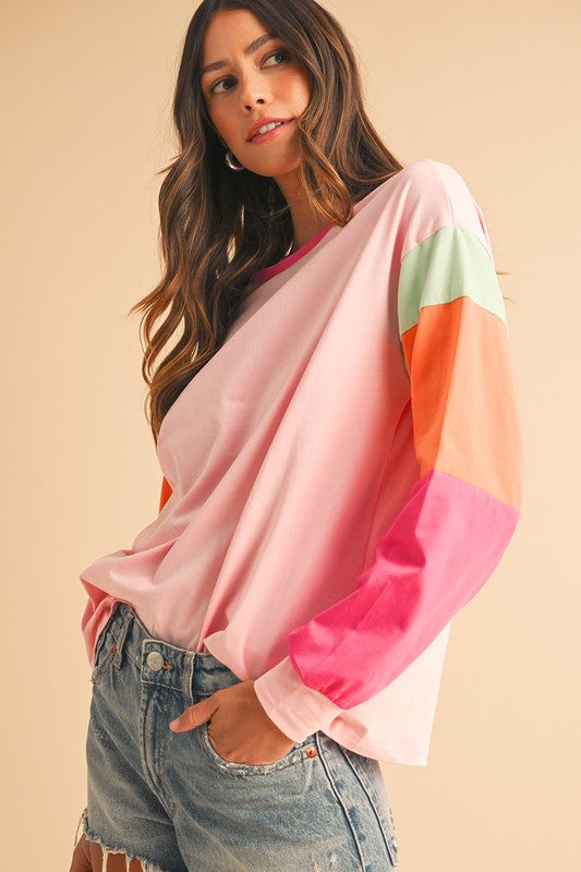 Adriana | Loose fit top with color block sleeves