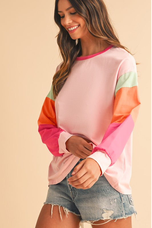 Adriana | Loose fit top with color block sleeves