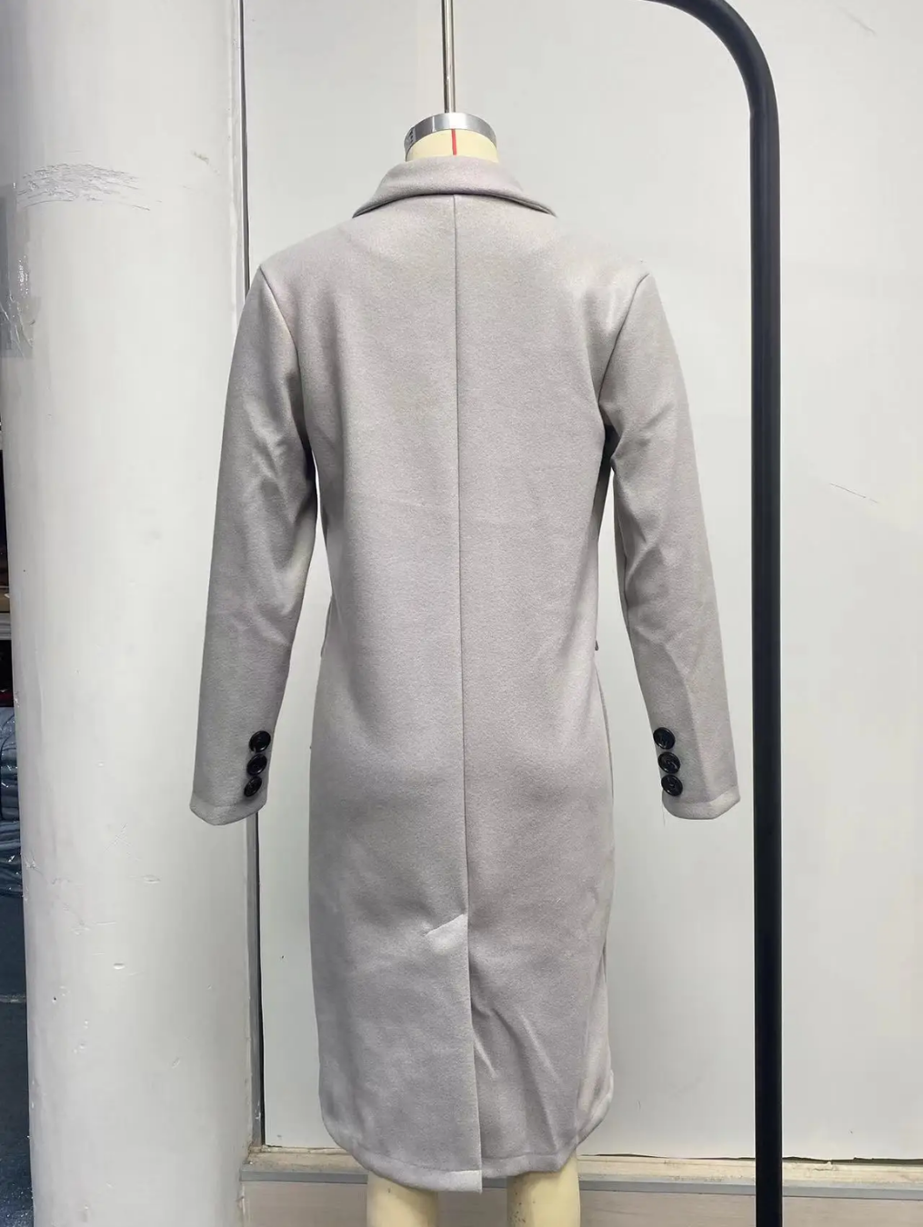 Renata | Casual and effortless winter garment