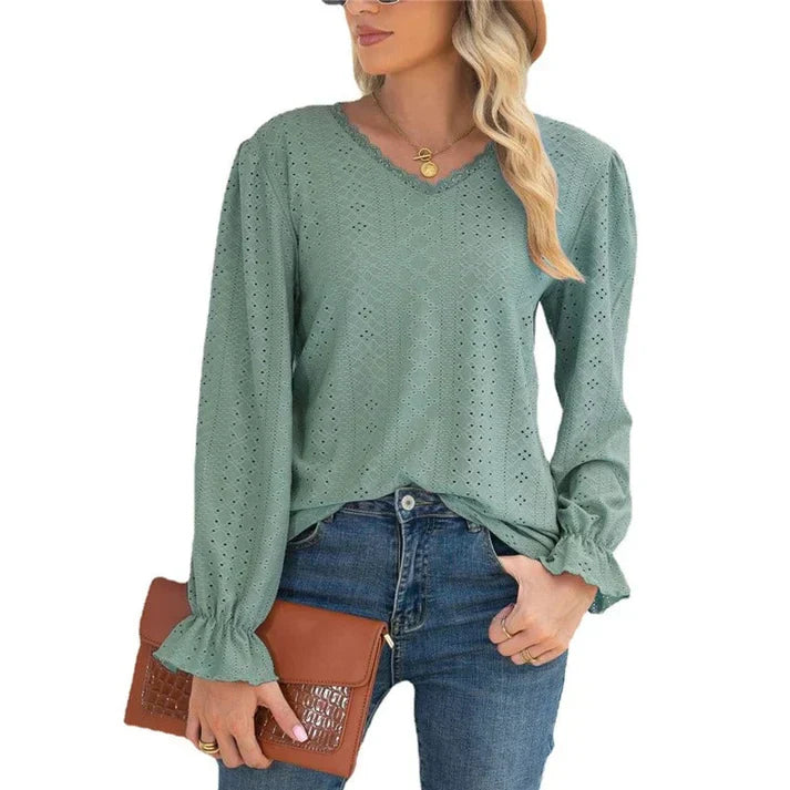 Pilar | Effortless and chic winter blouse