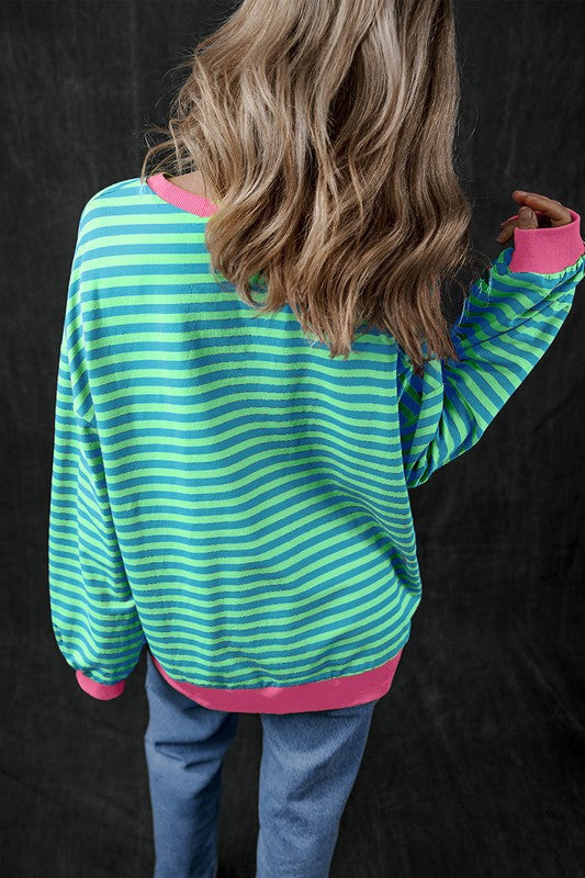 Vanessa | Oversized women's sweater with contrast trim