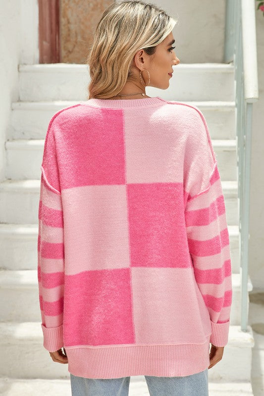 Ariadna | Checkered high-low sweater with color block stripes