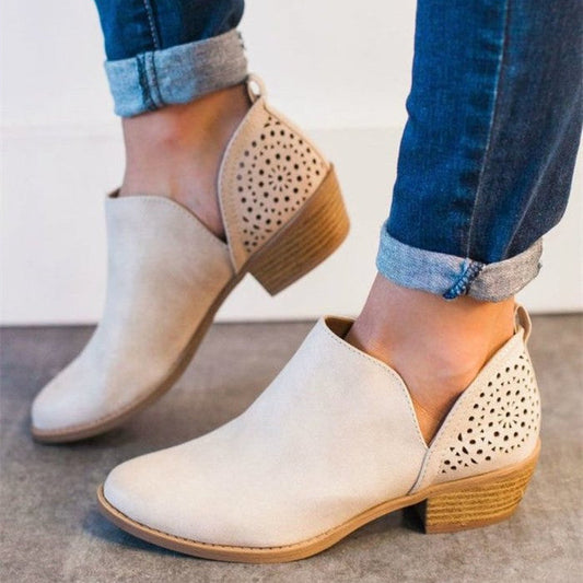 Yvonne | Supportive and fashionable orthopedic boots.