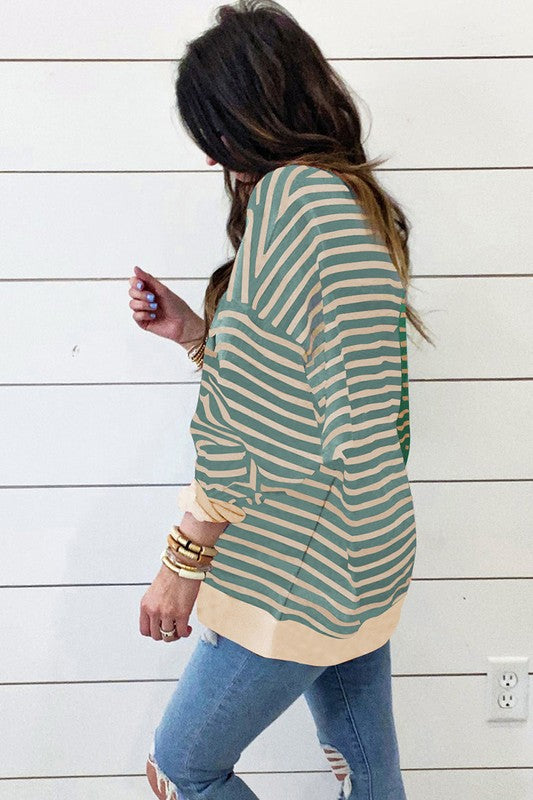 Otilia | Oversized sweatshirt with dropped shoulders in a color block look