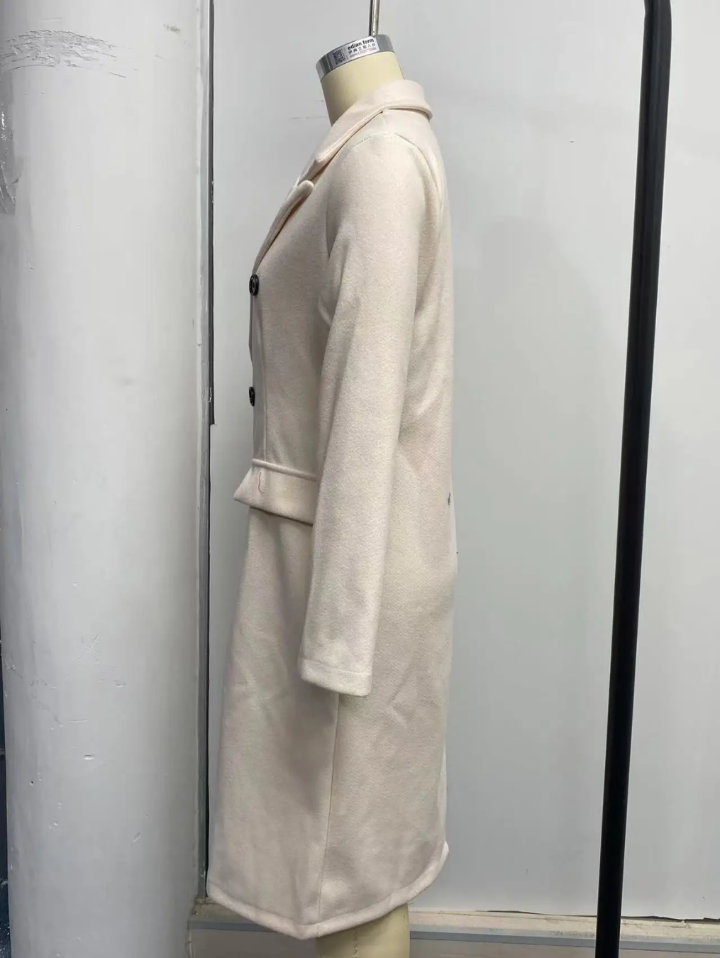 Renata | Casual and effortless winter garment