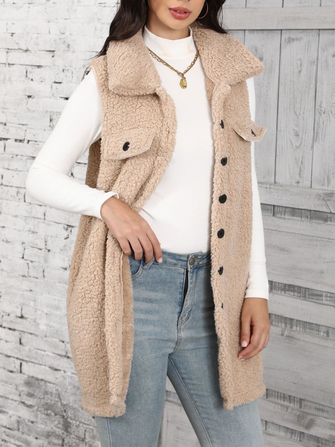 Diana | Buttoned teddy vest coat