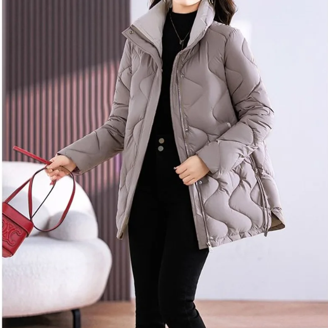 Krystel | Elegant and versatile winter garment