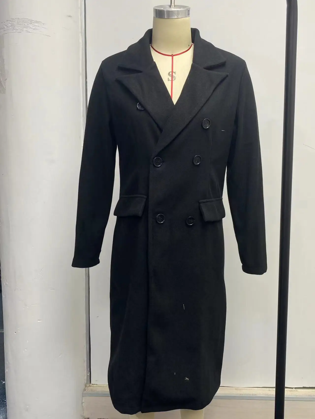 Renata | Casual and effortless winter garment