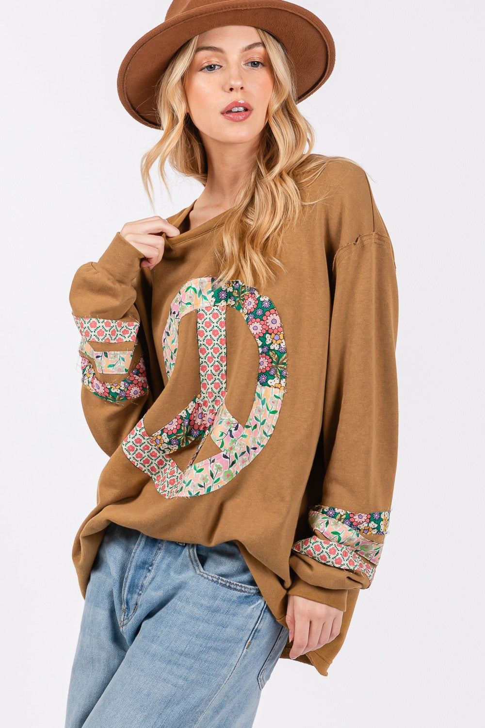 Cristina | SAGE + FIG long-sleeved shirt with peace appliqué patch