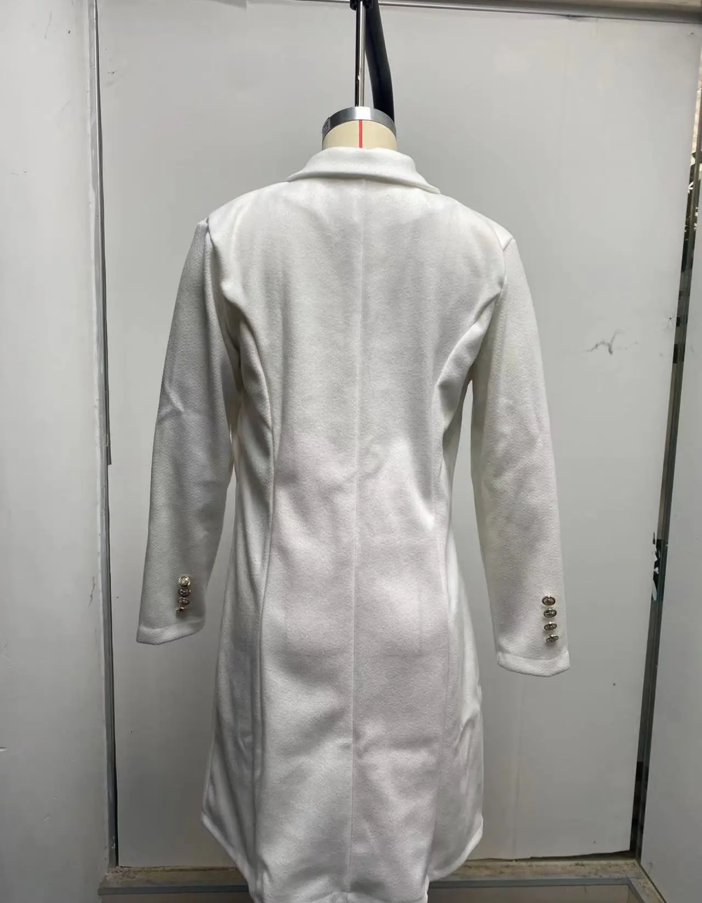 Hilda | Elegant and casual winter garment