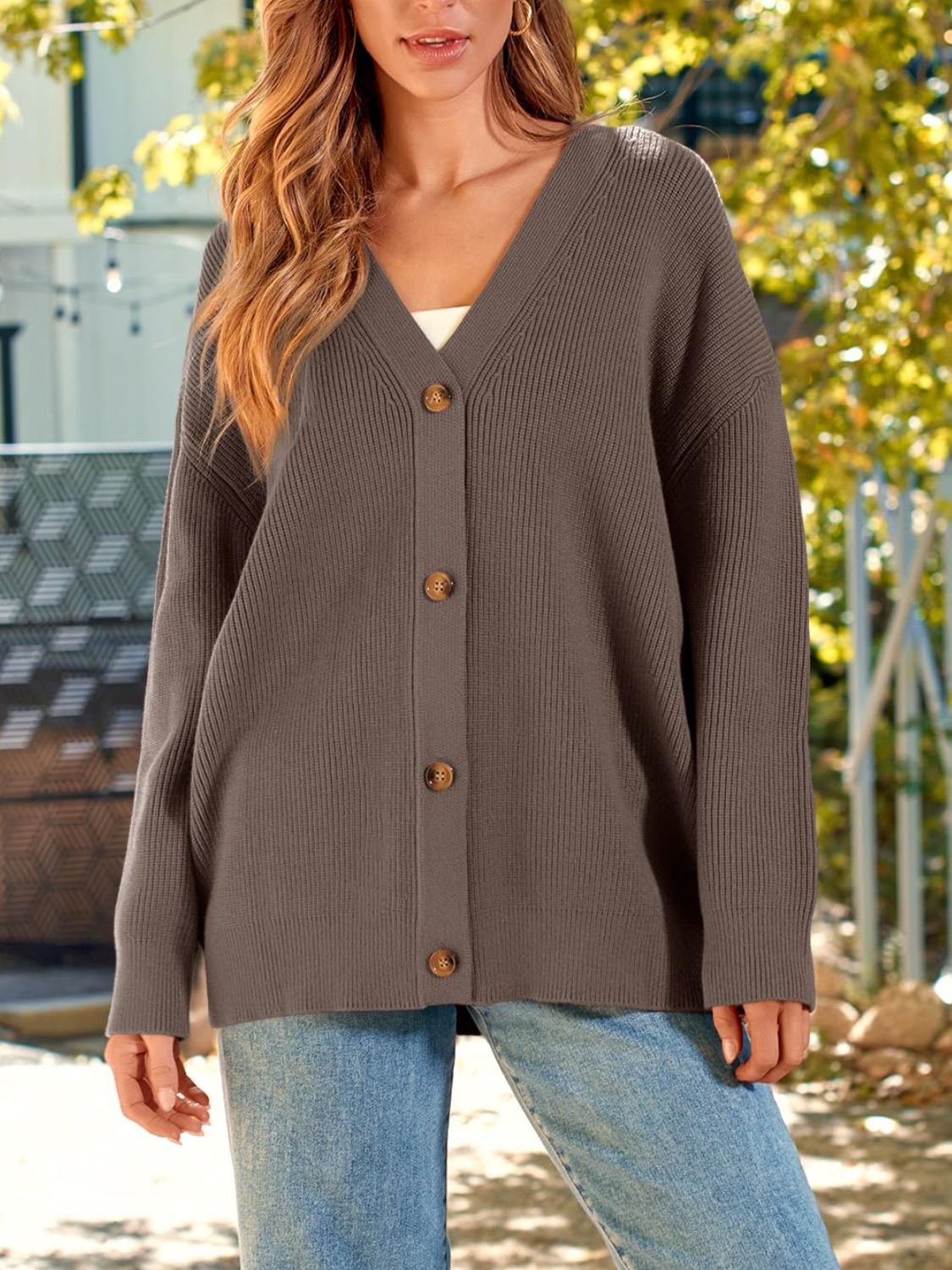 Yasmina | Long-sleeved cardigan with button placket