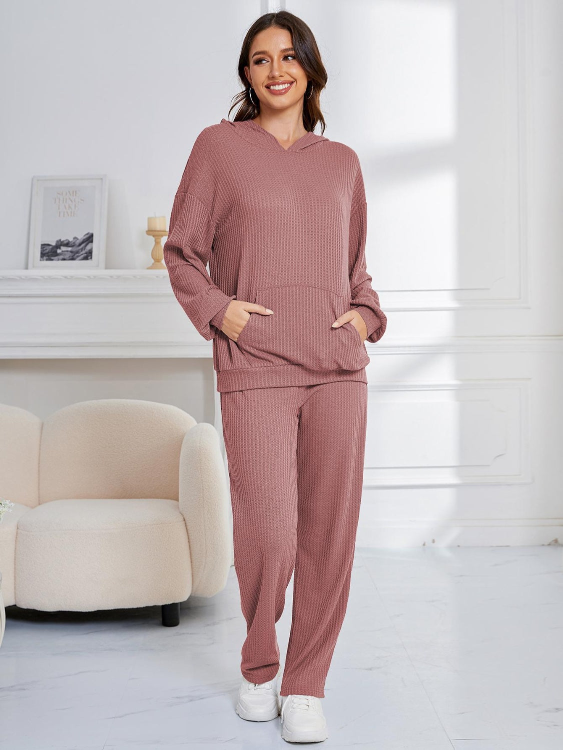 Zahira | Long-sleeved hoodie and drop-shoulder trousers set