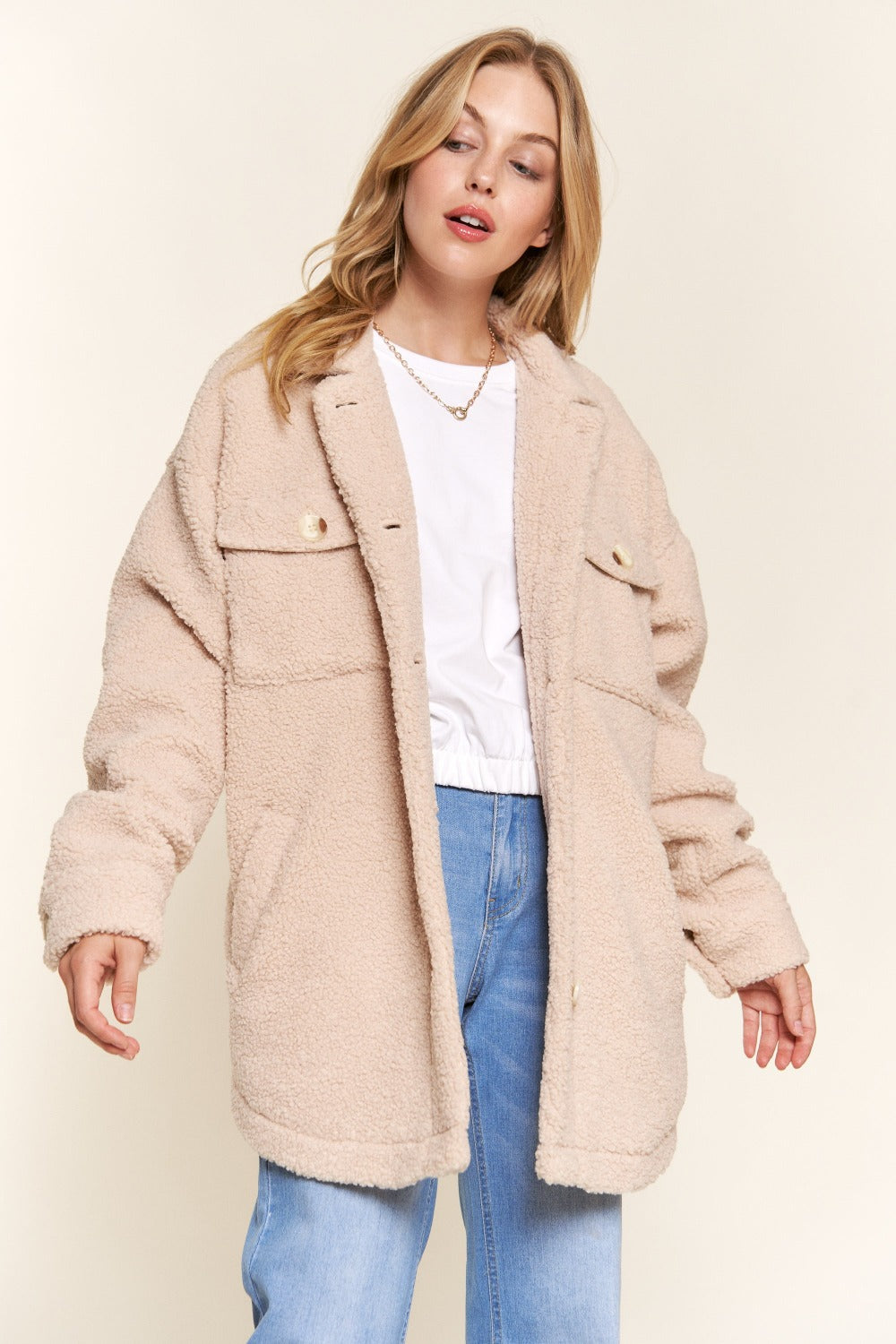Nina | And the Why Teddy Sherpa button-down jacket with a curved hem