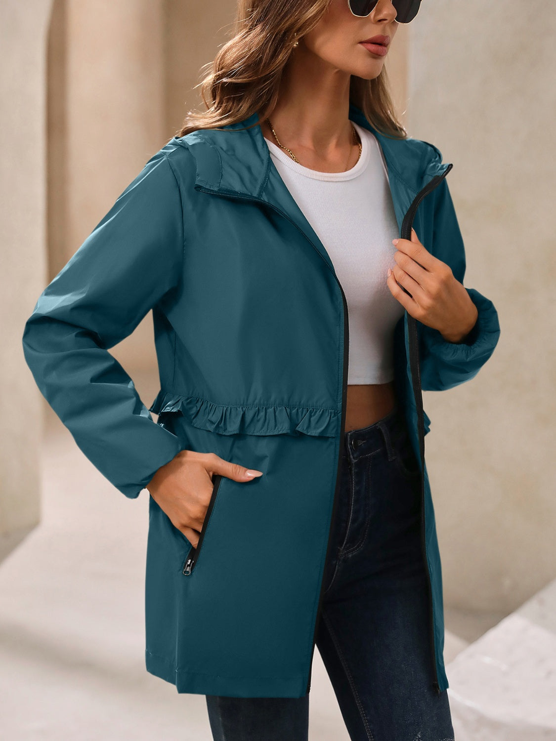 Paulina | Waterproof, long-sleeved outdoor windbreaker with hood