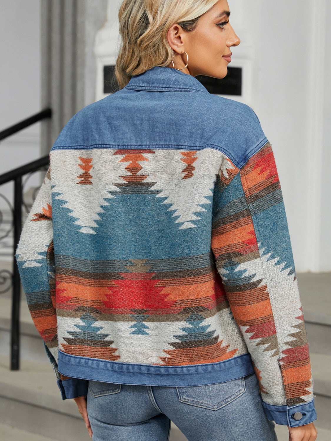 Ulla | Long sleeve denim jacket with geometric button fastening