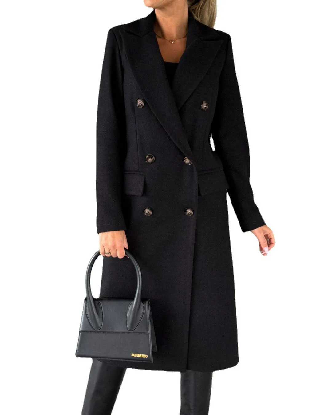 Renata | Casual and effortless winter garment