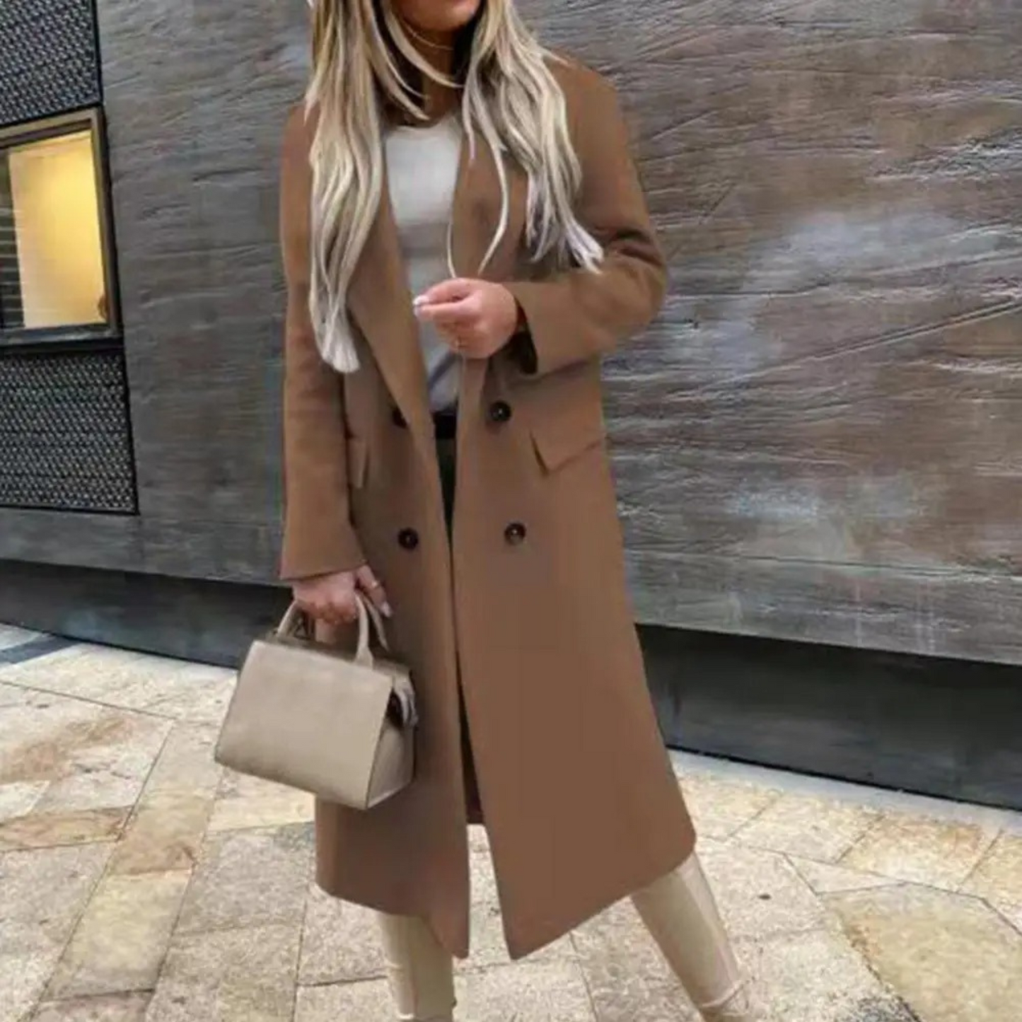 Tania | Timeless and elegant winter clothing
