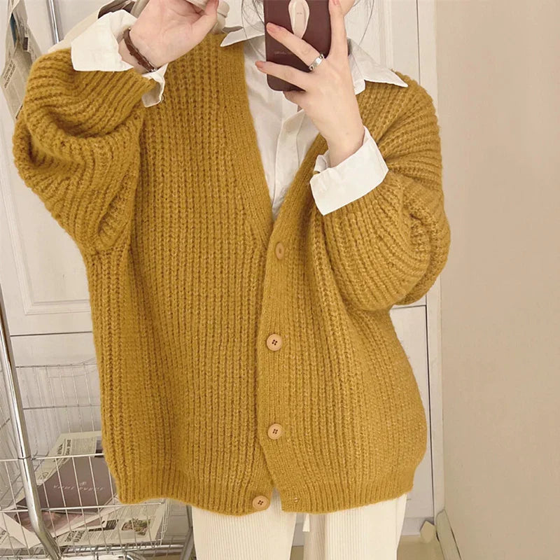 Patricia | Casual and comfortable winter cardigan