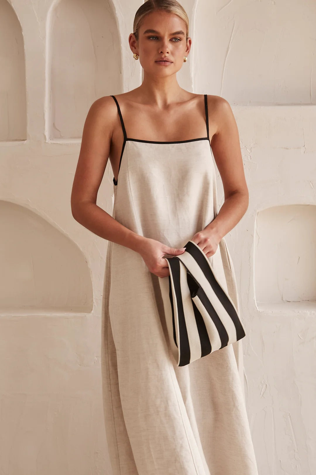 Maria® | Contrast Linen Maxi Dress