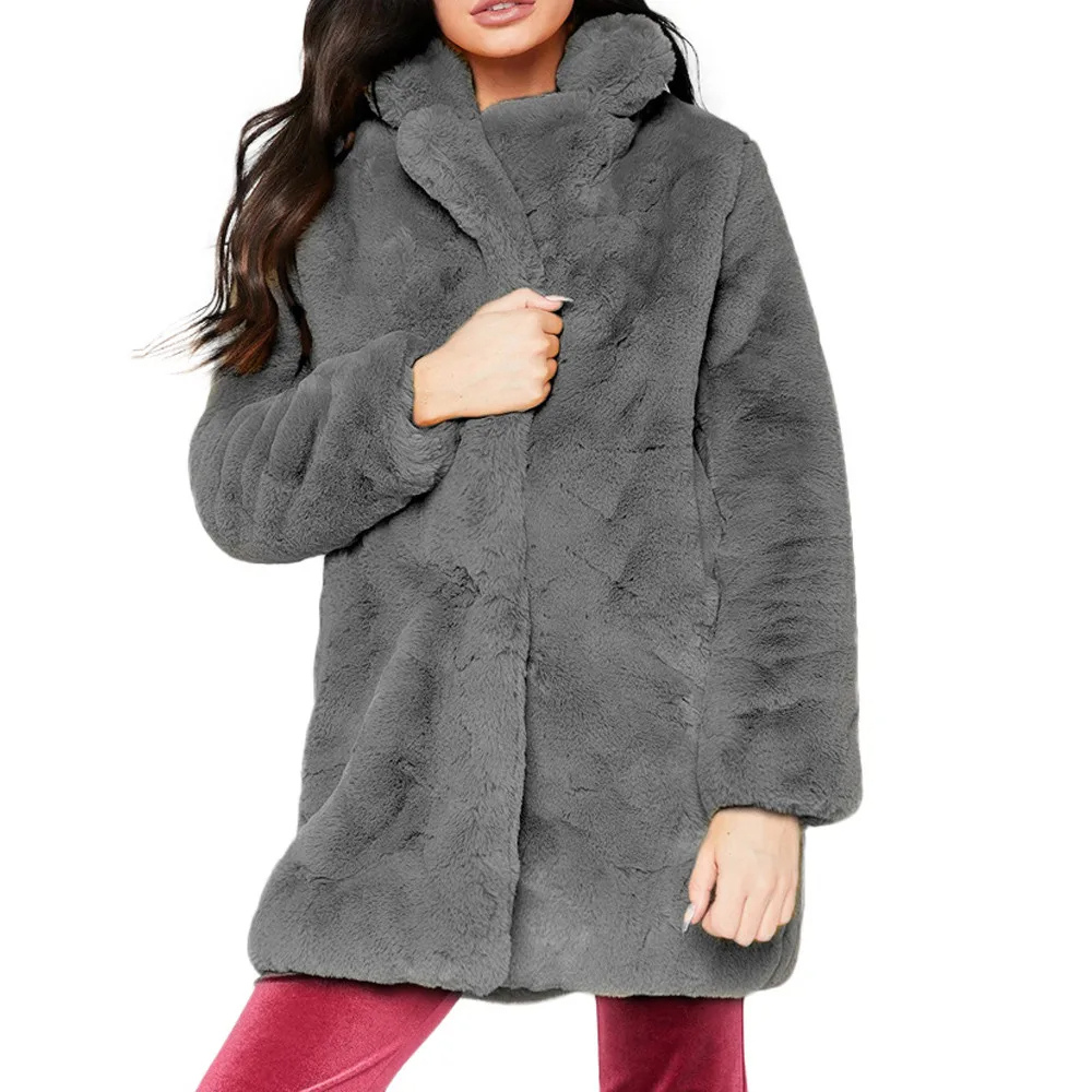 Cristina | Fashionable and minimalist winter garment