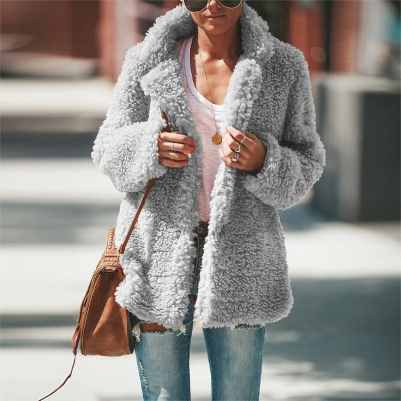 Silvia | Timeless and elegant winter clothing