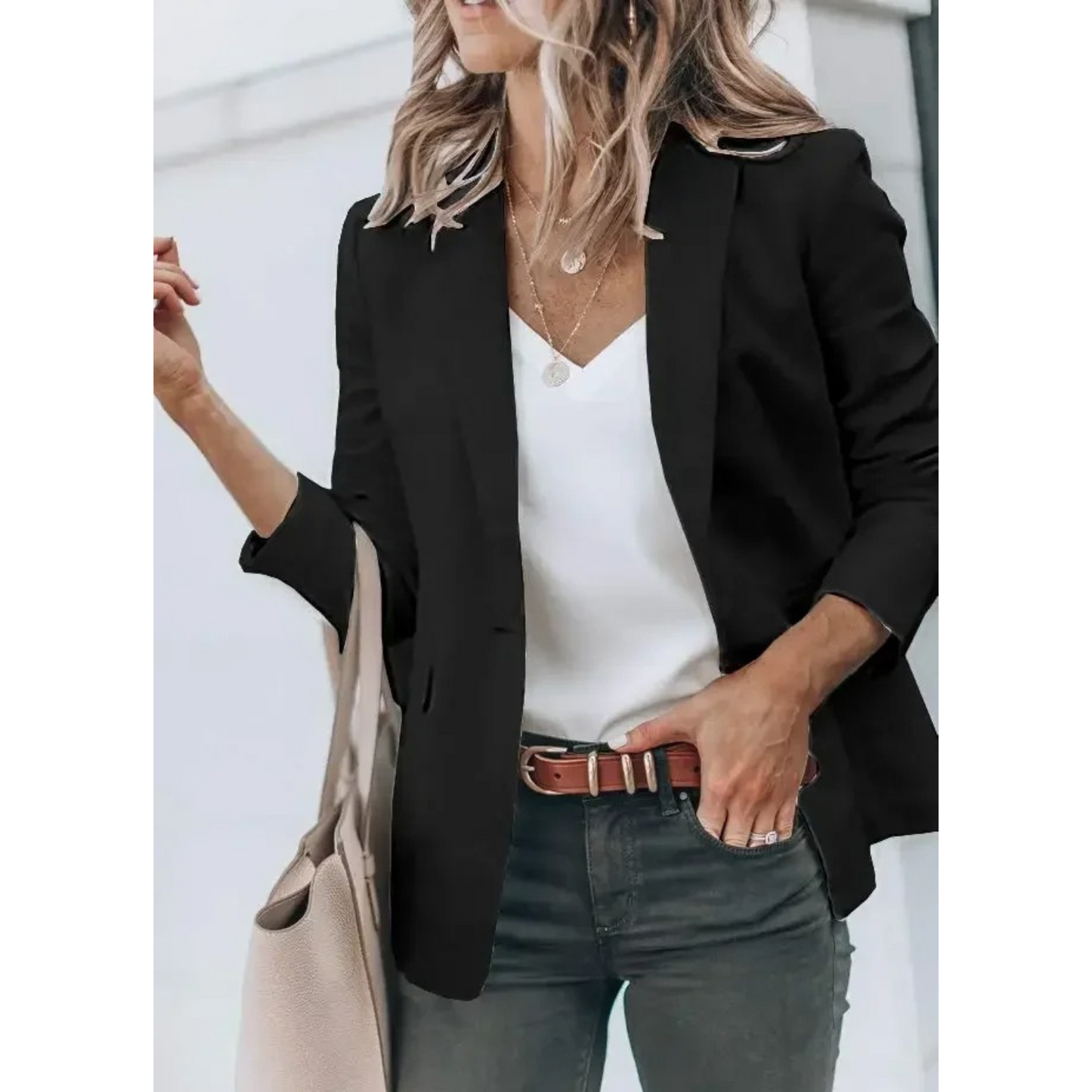 Alejandra | Modern and fashionable winter clothing item