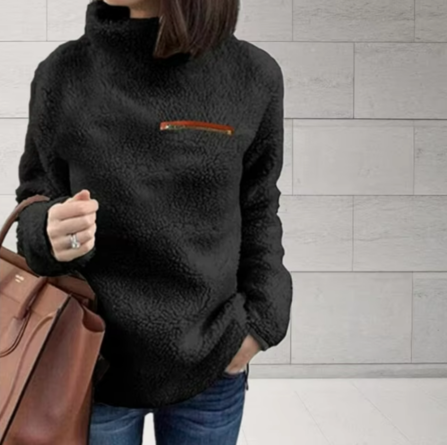 Reina | Turtleneck sweater made of soft plush